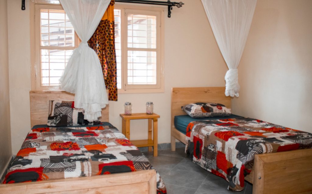 Doppelzimmer einer Jugendherberge